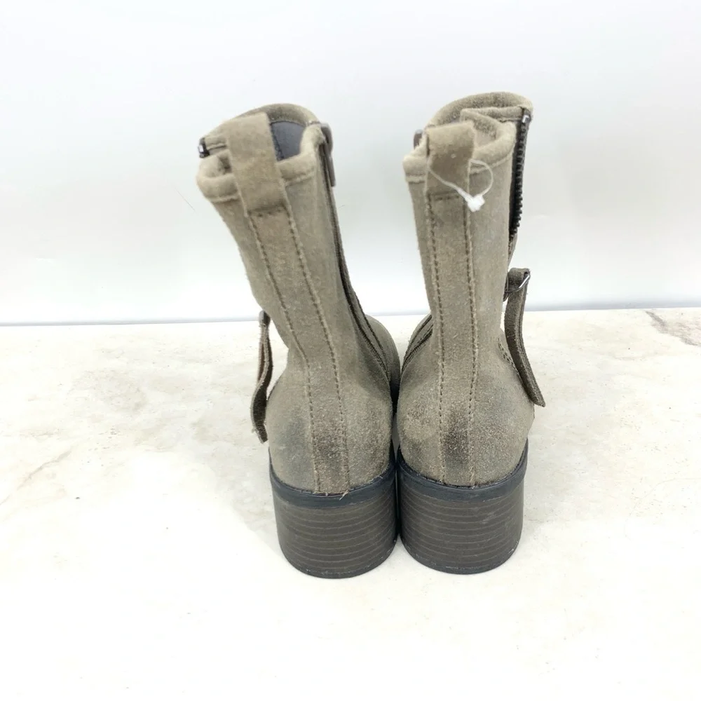 Clarks ankle bootie